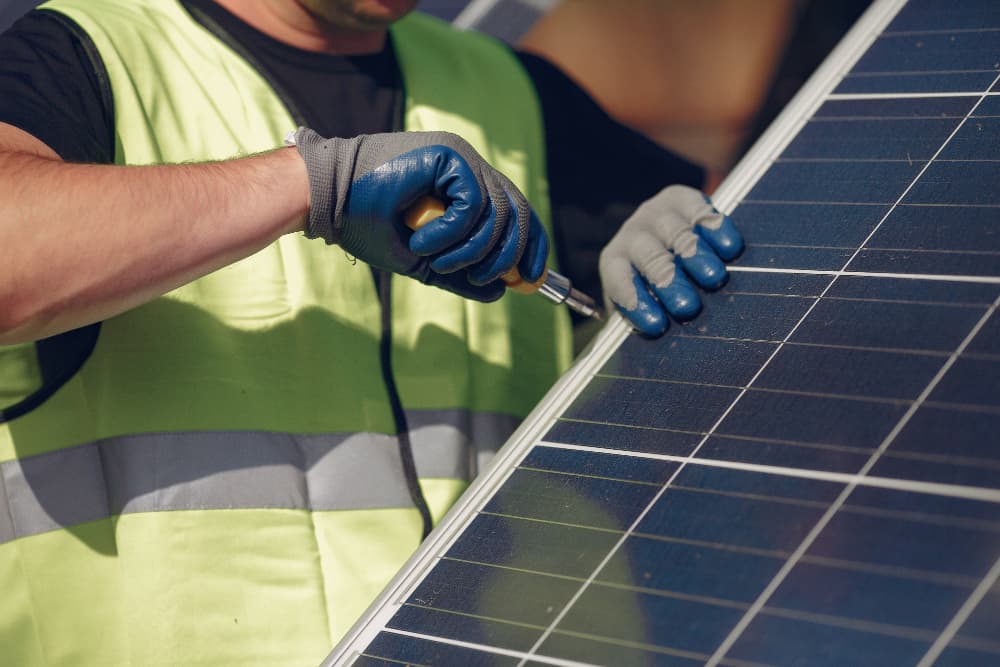 Montagem de sistemas fotovoltaicos: conheça mais sobre